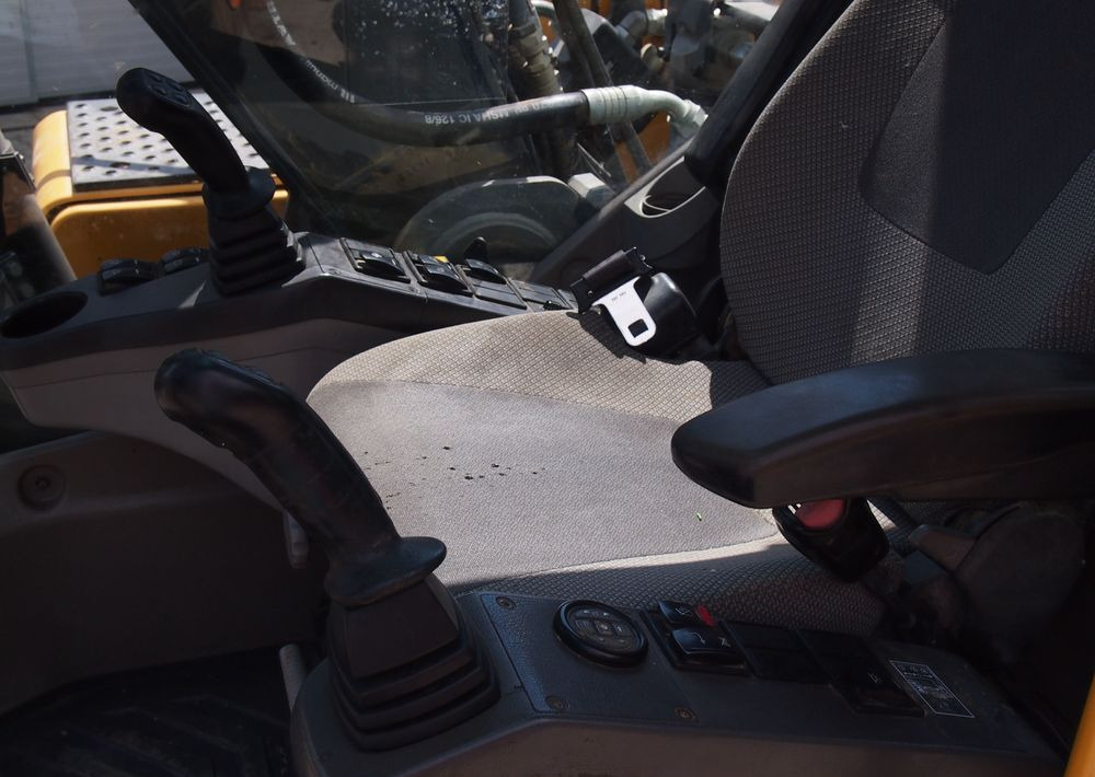 Koparka gąsienicowa Volvo EC180CL 2008 KOPARKA VOLVO - Ekskavator me zinxhirë: foto 4 Koparka gąsienicowa Volvo EC180CL 2008 KOPARKA VOLVO - Ekskavator me zinxhirë: foto 4