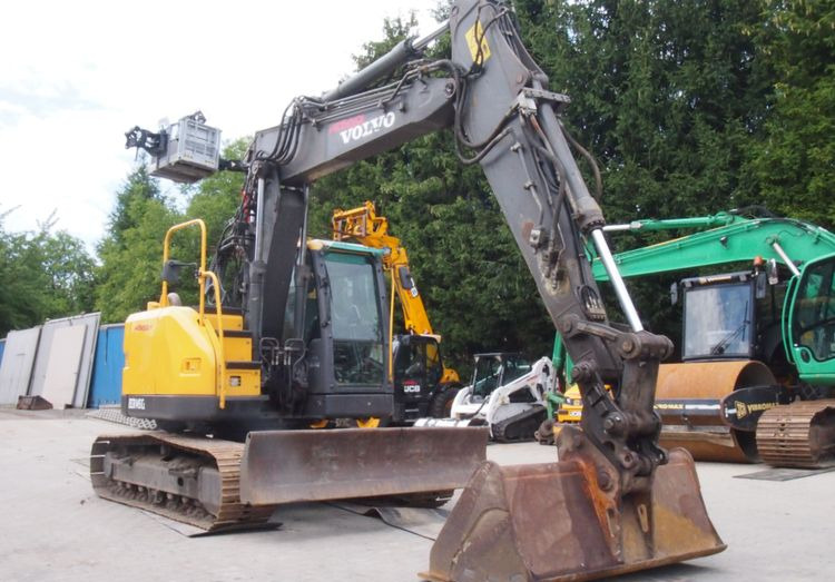 Koparka gąsienicowa Volvo ECR145D 2010 KOPARKA VOLVO - Ekskavator me zinxhirë: foto 2 Koparka gąsienicowa Volvo ECR145D 2010 KOPARKA VOLVO - Ekskavator me zinxhirë: foto 2