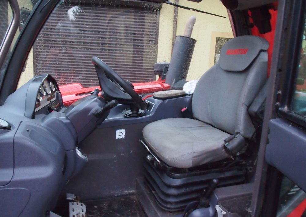 Ekskavator teleskopik Ładowarka teleskopowa Manitou MLT 735-120LSU 2012 Manitou Silnik Mercedes: foto 10 Ekskavator teleskopik Ładowarka teleskopowa Manitou MLT 735-120LSU 2012 Manitou Silnik Mercedes: foto 10