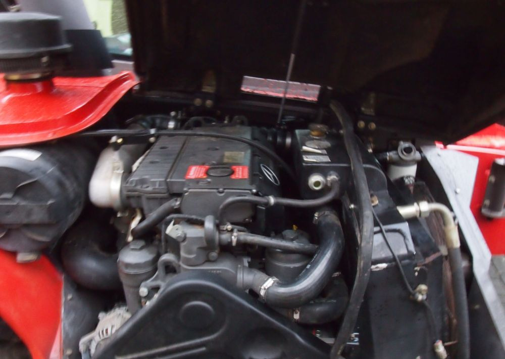 Ekskavator teleskopik Ładowarka teleskopowa Manitou MLT 735-120LSU 2012 Manitou Silnik Mercedes: foto 7 Ekskavator teleskopik Ładowarka teleskopowa Manitou MLT 735-120LSU 2012 Manitou Silnik Mercedes: foto 7