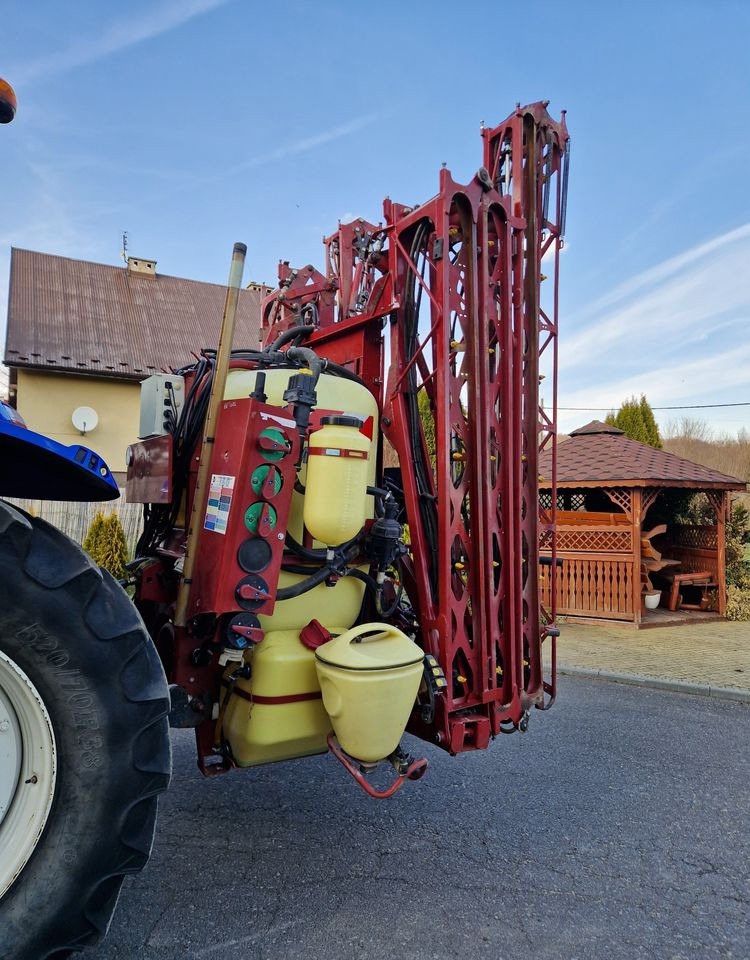 Opryskiwacz Hardi Master plus 1200 2014 Opryskiwacz zawieszany HARDI - Spërkatës i montuar në traktor: foto 5 Opryskiwacz Hardi Master plus 1200 2014 Opryskiwacz zawieszany HARDI - Spërkatës i montuar në traktor: foto 5