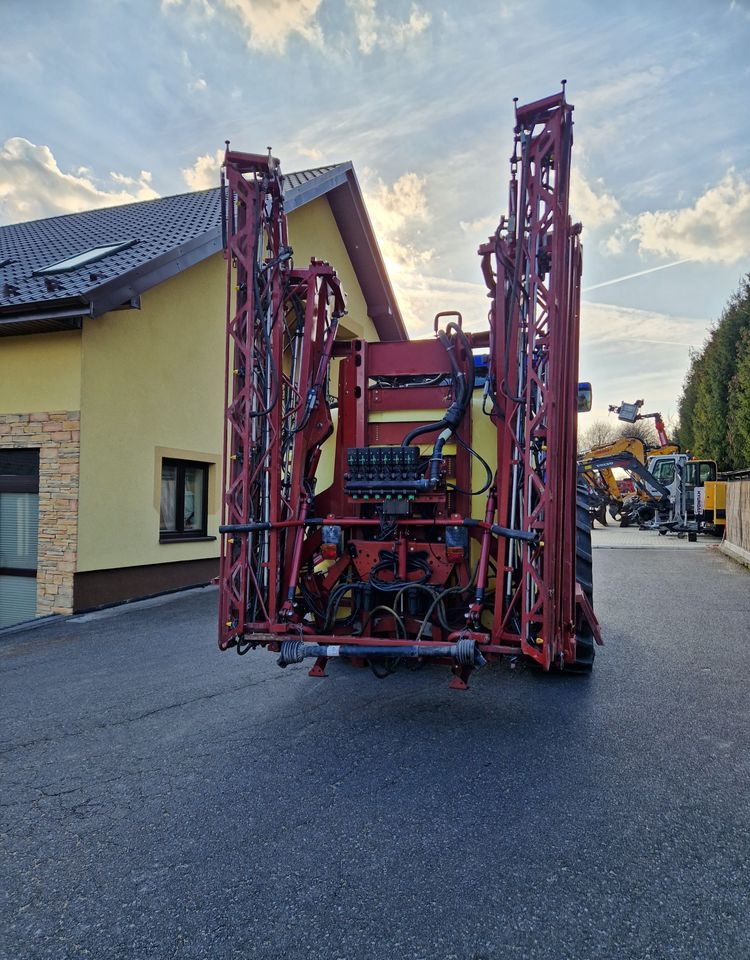 Opryskiwacz Hardi Master plus 1200 2014 Opryskiwacz zawieszany HARDI - Spërkatës i montuar në traktor: foto 2 Opryskiwacz Hardi Master plus 1200 2014 Opryskiwacz zawieszany HARDI - Spërkatës i montuar në traktor: foto 2