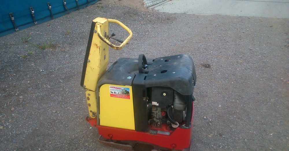 Ubijarka Dynapac LH 300 2006 - Pllakë vibratori: foto 2 Ubijarka Dynapac LH 300 2006 - Pllakë vibratori: foto 2