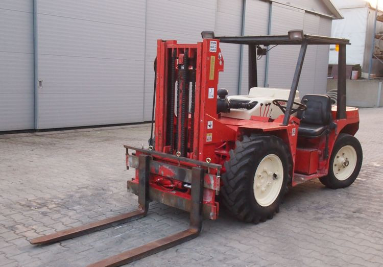 Wózek widłowy Manitou MC.20.HP 1992 - Pirun më naftë: foto 2 Wózek widłowy Manitou MC.20.HP 1992 - Pirun më naftë: foto 2