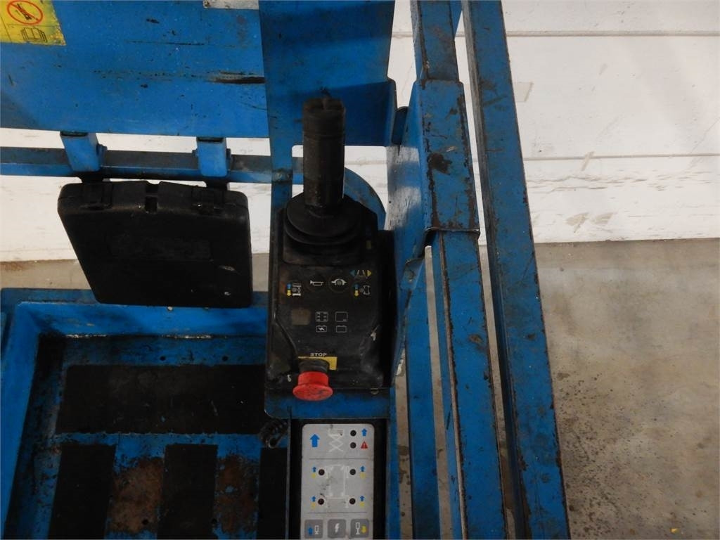 Genie GS3232 - Ngritës gërshërë: foto 5 Genie GS3232 - Ngritës gërshërë: foto 5