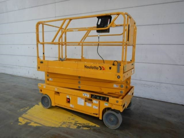 Haulotte Compact 10 - Ngritës gërshërë: foto 3 Haulotte Compact 10 - Ngritës gërshërë: foto 3