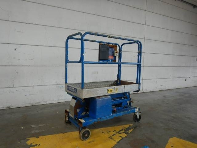 JLG Power Tower - Ngritës me direk vertikal: foto 4 JLG Power Tower - Ngritës me direk vertikal: foto 4