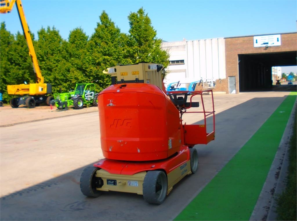 JLG Toucan 12E+ - Ngritës me direk vertikal: foto 4 JLG Toucan 12E+ - Ngritës me direk vertikal: foto 4