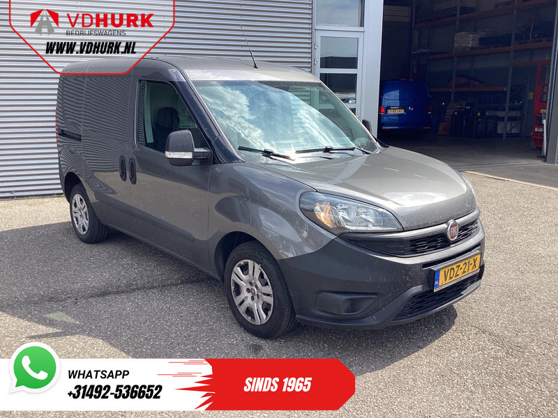 Fiat Dobló Cargo 1.6 MJ 105 pk 3Pers./ Airco/ Cruise/ Navi/ Trekhaak - Furgon i vogël: foto 1 Fiat Dobló Cargo 1.6 MJ 105 pk 3Pers./ Airco/ Cruise/ Navi/ Trekhaak - Furgon i vogël: foto 1