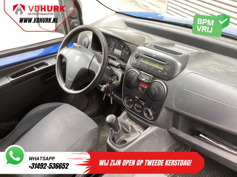 Peugeot Bipper 1.4 HDi EXPORT ONLY Rijdt prima/ Carkit/ Betimmerd/ Radio/ Trekhaak - Furgon i vogël: foto 3 Peugeot Bipper 1.4 HDi EXPORT ONLY Rijdt prima/ Carkit/ Betimmerd/ Radio/ Trekhaak - Furgon i vogël: foto 3
