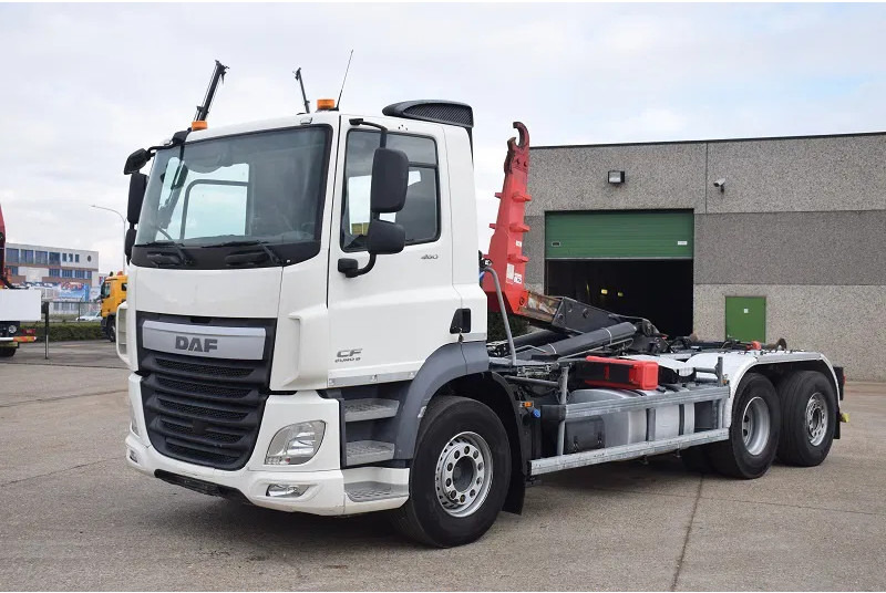 DAF CF 460 - Kamion vetëngarkues: foto 1 DAF CF 460 - Kamion vetëngarkues: foto 1