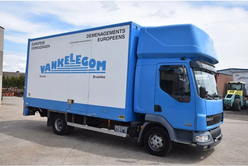 DAF LF 220 LF45 220 - Kamion vagonetë: foto 5 DAF LF 220 LF45 220 - Kamion vagonetë: foto 5