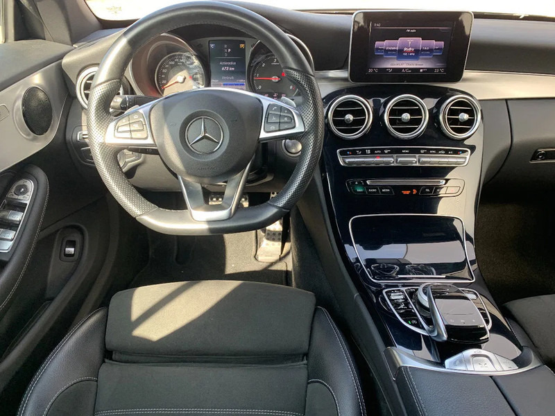 Mercedes-Benz C-Klasse 250 D Coupé*Tempomat*Achteruitrijcamera*Stoelverwarming*Navigatie*Dodehoekdetectie* - Veturë: foto 3 Mercedes-Benz C-Klasse 250 D Coupé*Tempomat*Achteruitrijcamera*Stoelverwarming*Navigatie*Dodehoekdetectie* - Veturë: foto 3