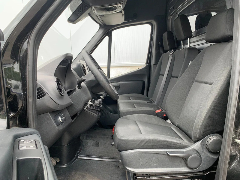 Mercedes-Benz Sprinter 314 *L2H2*Achteruitrijcamera*Elektr.Spiegels*Navigatie*Airconditioning* - Furgon: foto 5 Mercedes-Benz Sprinter 314 *L2H2*Achteruitrijcamera*Elektr.Spiegels*Navigatie*Airconditioning* - Furgon: foto 5