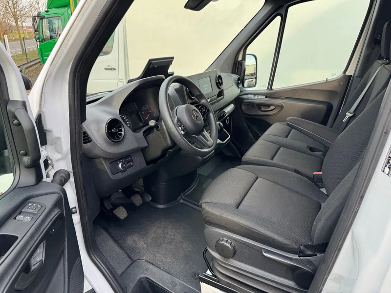 Mercedes-Benz Sprinter 315 L3H2*360°Camera*parktronic*cruise control*zetelverwarming* - Furgon: foto 3 Mercedes-Benz Sprinter 315 L3H2*360°Camera*parktronic*cruise control*zetelverwarming* - Furgon: foto 3