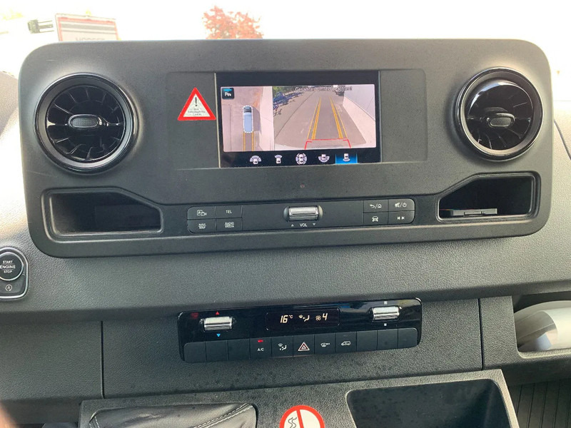Mercedes-Benz Sprinter 315 L3H2*NEW Carrier xarios 350 -18°C*achteruitrijcamera*navigatie*zetelverwarming*360° camera* - Furgon frigorifer: foto 4 Mercedes-Benz Sprinter 315 L3H2*NEW Carrier xarios 350 -18°C*achteruitrijcamera*navigatie*zetelverwarming*360° camera* - Furgon frigorifer: foto 4