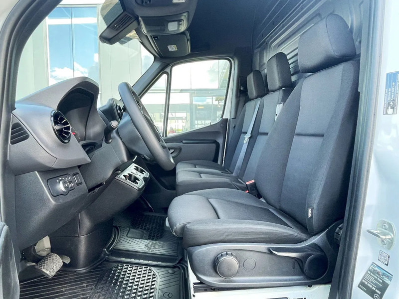 Mercedes-Benz Sprinter 315 L3H2*NEW Carrier xarios 350 -18°C*achteruitrijcamera*navigatie*zetelverwarming*360° camera* - Furgon frigorifer: foto 5 Mercedes-Benz Sprinter 315 L3H2*NEW Carrier xarios 350 -18°C*achteruitrijcamera*navigatie*zetelverwarming*360° camera* - Furgon frigorifer: foto 5