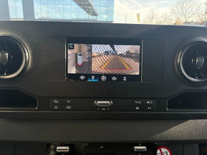 Mercedes-Benz Sprinter 317 L2H2*360°Camera*Airco*Navigatie*Zetelverwarming - Furgon: foto 5 Mercedes-Benz Sprinter 317 L2H2*360°Camera*Airco*Navigatie*Zetelverwarming - Furgon: foto 5
