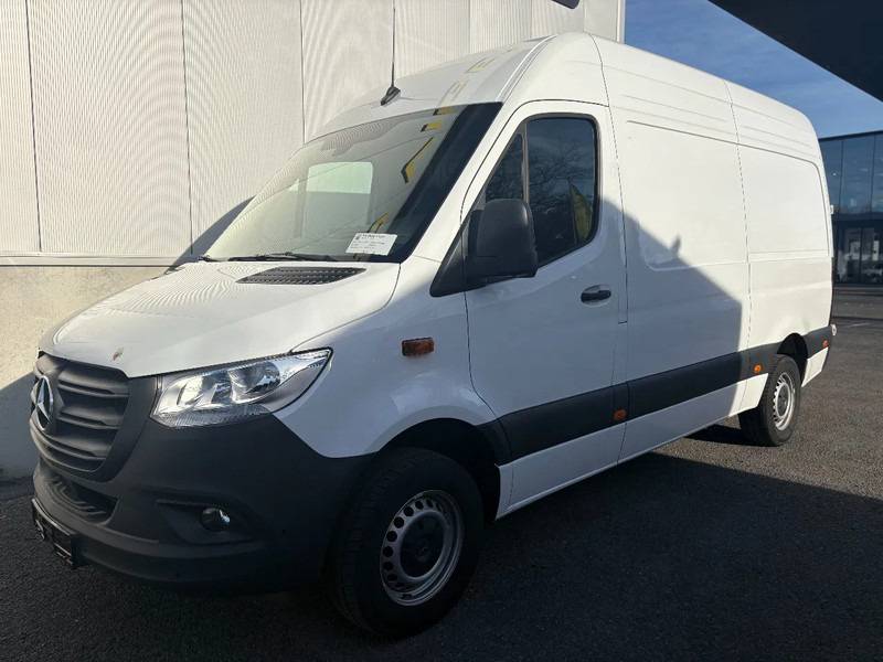 Mercedes-Benz Sprinter 317 L2H2*360°Camera*Airco*Navigatie*Zetelverwarming - Furgon: foto 1 Mercedes-Benz Sprinter 317 L2H2*360°Camera*Airco*Navigatie*Zetelverwarming - Furgon: foto 1