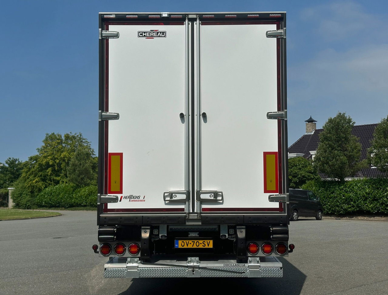 Chereau CSD3 Thermo King A-360 2.500 KG Lift 270 High 250 Wide Brand NEW - Gjysmë rimorkio frigorifer: foto 4 Chereau CSD3 Thermo King A-360 2.500 KG Lift 270 High 250 Wide Brand NEW - Gjysmë rimorkio frigorifer: foto 4