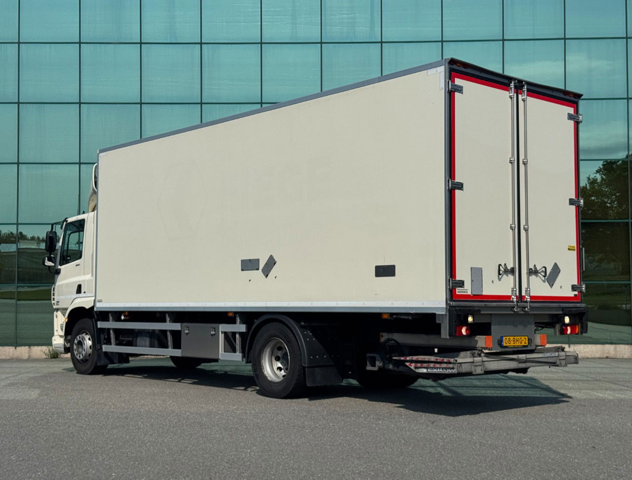 DAF CF 250 Carrier Supra 1150 Multi Temp 561.000 KM Tail Lift NL Truck - Kamion frigorifer: foto 3 DAF CF 250 Carrier Supra 1150 Multi Temp 561.000 KM Tail Lift NL Truck - Kamion frigorifer: foto 3