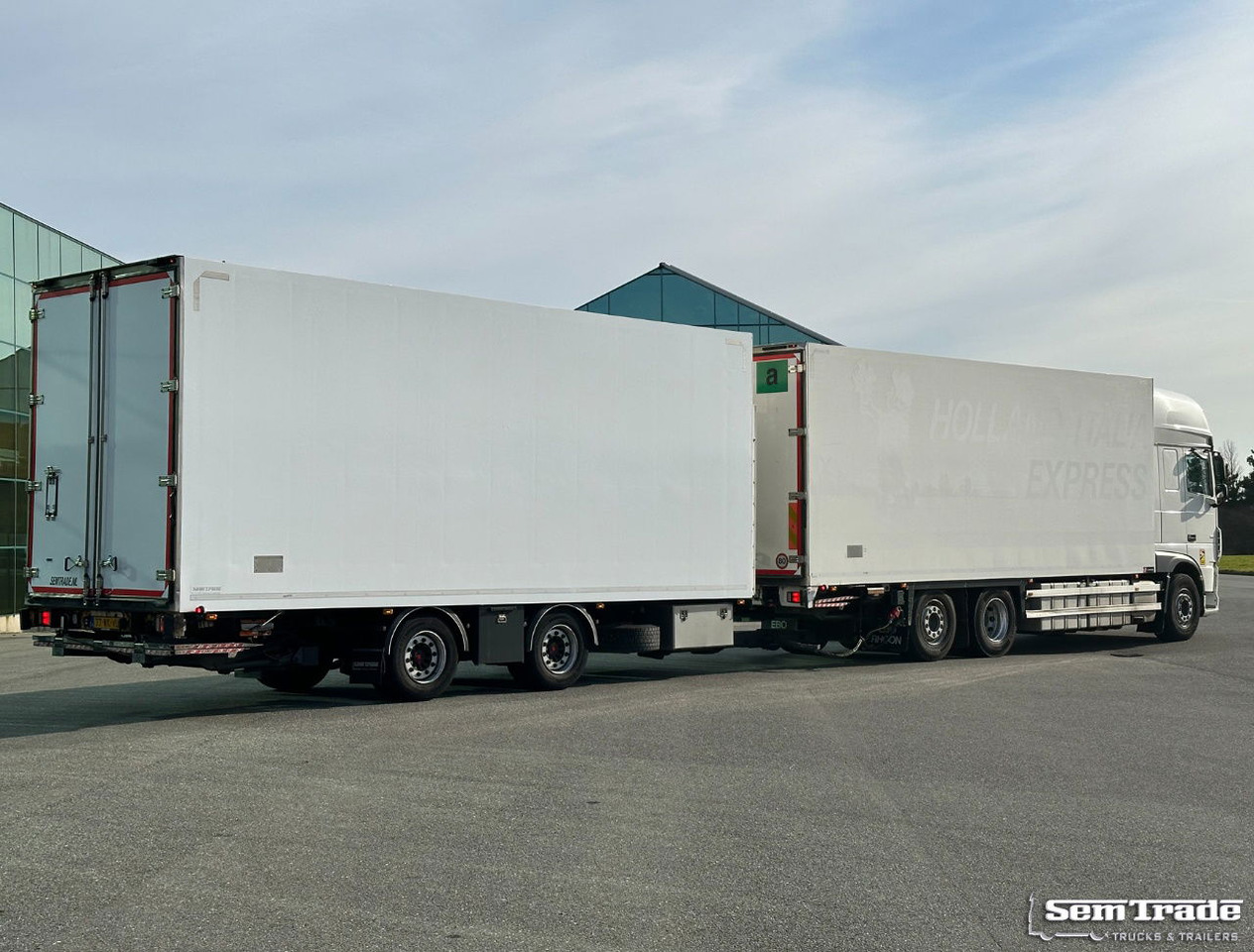 DAF XF 480 FAR SSC 6X2 50 CC Combi 2x Lift Carrier TRS Iceland TOP Condition NL - Kamion frigorifer: foto 3 DAF XF 480 FAR SSC 6X2 50 CC Combi 2x Lift Carrier TRS Iceland TOP Condition NL - Kamion frigorifer: foto 3
