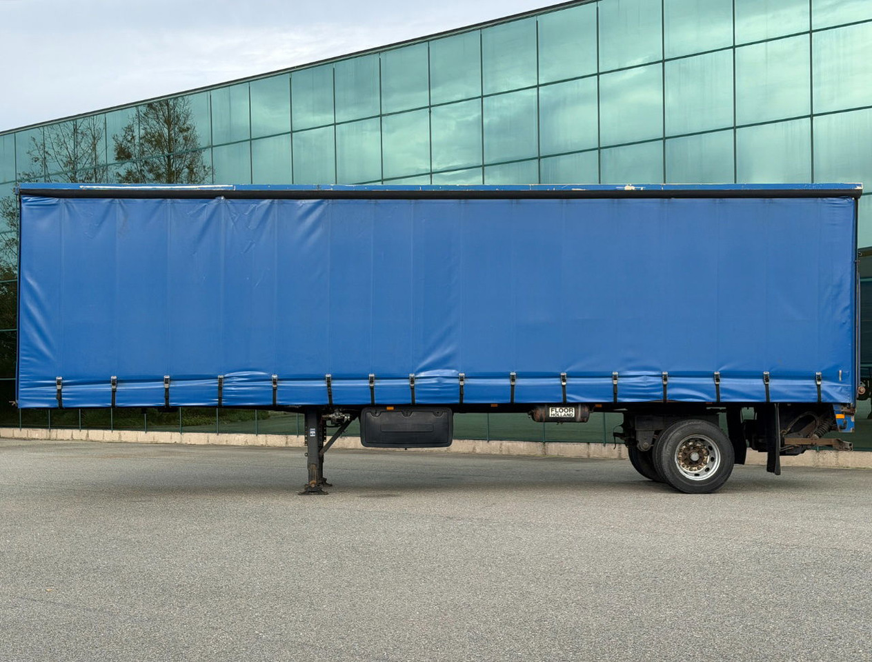 Floor FL0-12-102 City Trailer Tail Lift Good Condition Holland-Trailer - Gjysmë rimorkio me tendë: foto 2 Floor FL0-12-102 City Trailer Tail Lift Good Condition Holland-Trailer - Gjysmë rimorkio me tendë: foto 2