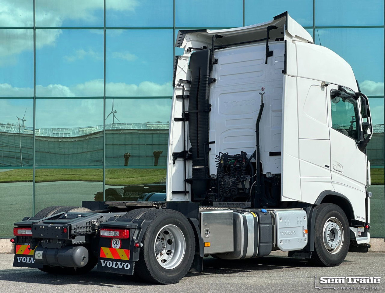 Volvo FH 13.460 LNG + Diesel I-Park Cool Full AIR Super Condition Belgium-Truck - Gjysmë-kamion: foto 4 Volvo FH 13.460 LNG + Diesel I-Park Cool Full AIR Super Condition Belgium-Truck - Gjysmë-kamion: foto 4