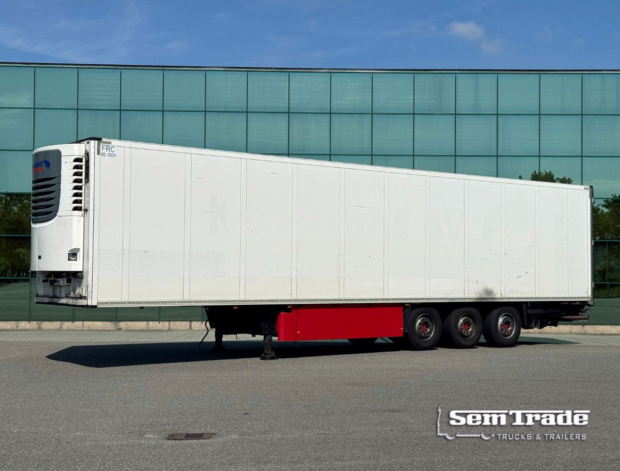 Schmitz Cargobull SCBS3B 270 CM High Flower Wide Liftaxle Tail Lift NL Trailer 6 - Gjysmë rimorkio frigorifer: foto 1 Schmitz Cargobull SCBS3B 270 CM High Flower Wide Liftaxle Tail Lift NL Trailer 6 - Gjysmë rimorkio frigorifer: foto 1