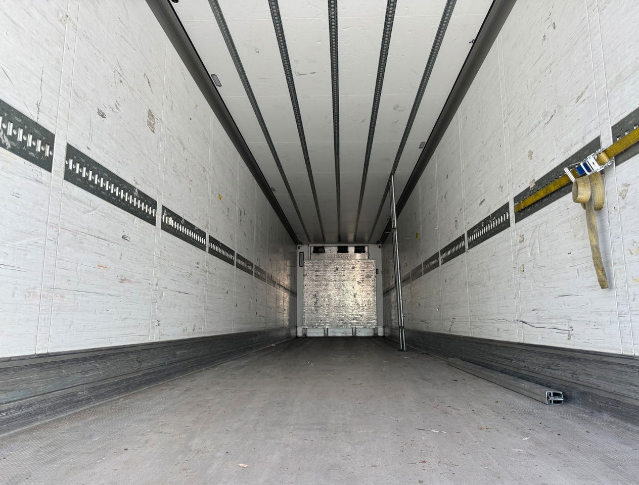 Gjysmë rimorkio frigorifer Schmitz Cargobull SCBS3B 270 CM High Flower Wide Liftaxle Tail Lift NL Trailer 6: foto 9