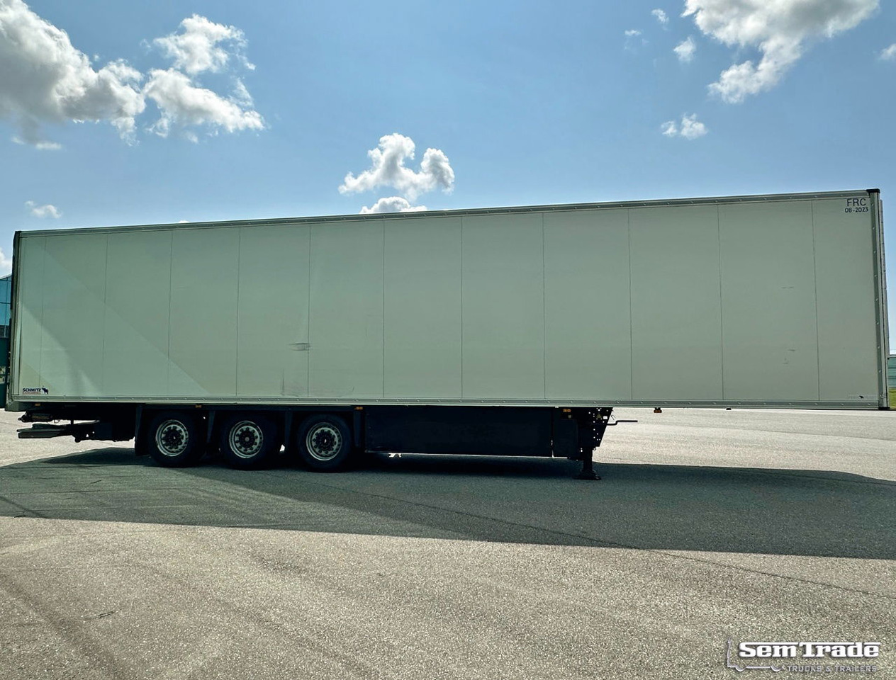 Schmitz Cargobull SCBS3B Carrier Vector 1550 Tail Lift 275 CM High Inside TOP Condition - Gjysmë rimorkio frigorifer: foto 5 Schmitz Cargobull SCBS3B Carrier Vector 1550 Tail Lift 275 CM High Inside TOP Condition - Gjysmë rimorkio frigorifer: foto 5