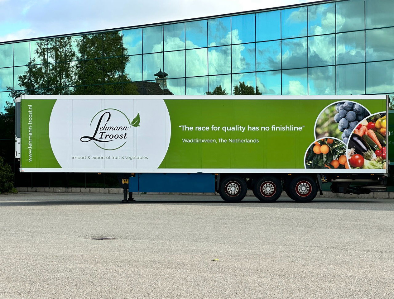 Schmitz Cargobull SKO 24 Thermo King SLX 200 Only 3645 Engine Hours 2X Lift Axle Flowerwide 270 CM High Inside Tail Lift NL-Trailer - Gjysmë rimorkio frigorifer: foto 2 Schmitz Cargobull SKO 24 Thermo King SLX 200 Only 3645 Engine Hours 2X Lift Axle Flowerwide 270 CM High Inside Tail Lift NL-Trailer - Gjysmë rimorkio frigorifer: foto 2