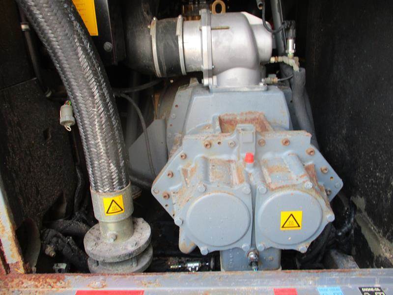 Atlas-Copco XAHS 336 CD - Kompresor ajri: foto 4 Atlas-Copco XAHS 336 CD - Kompresor ajri: foto 4