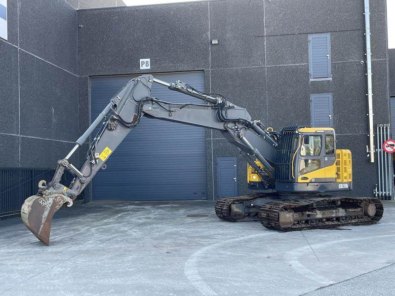 Volvo ECR 235 DL - Ekskavator me zinxhirë: foto 1 Volvo ECR 235 DL - Ekskavator me zinxhirë: foto 1