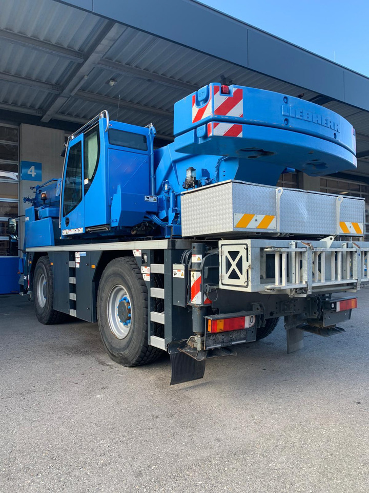 LIEBHERR LTM 1030-2.1 - Autovinç: foto 3 LIEBHERR LTM 1030-2.1 - Autovinç: foto 3