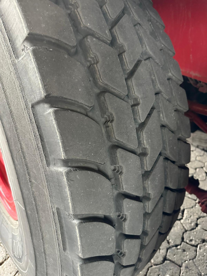 LIEBHERR LTM 1070-4.2 - Autovinç: foto 5 LIEBHERR LTM 1070-4.2 - Autovinç: foto 5