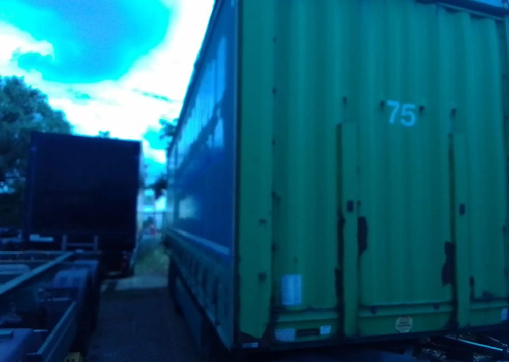 Krone Przyczepa 3 osie Firanka - Rimorkio me tendë: foto 4 Krone Przyczepa 3 osie Firanka - Rimorkio me tendë: foto 4