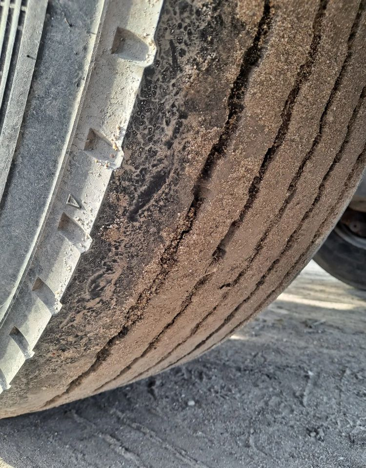 Krone Przyczepa KRONE Budowlanka - Rimorkio e hapur/ Platformë: foto 3 Krone Przyczepa KRONE Budowlanka - Rimorkio e hapur/ Platformë: foto 3