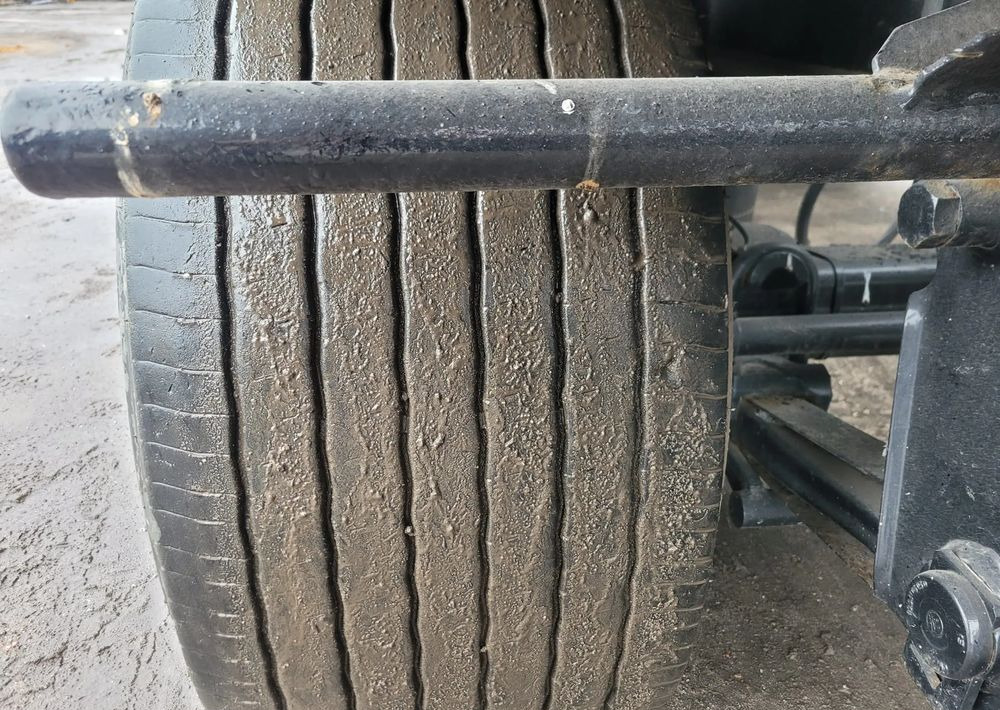 Krone Przyczepa wywrotka 3 osie wywrot - Rimorkio vetëshkarkuese: foto 4 Krone Przyczepa wywrotka 3 osie wywrot - Rimorkio vetëshkarkuese: foto 4