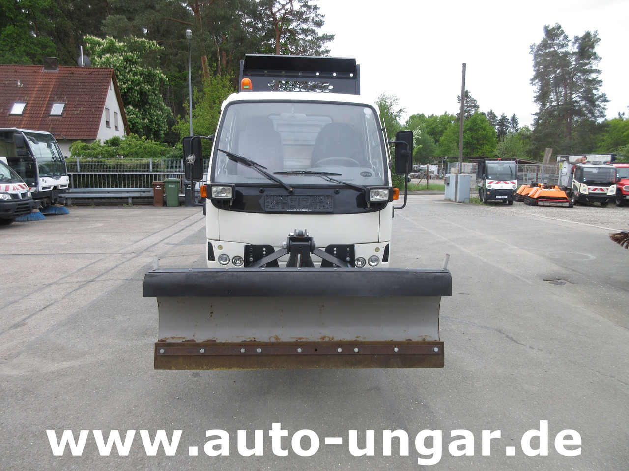 Durso Multimobil M3.50 Multicar Winterdienst 4x4 Kipper Pflug & Streuer - Makinë për heqjen e borës: foto 3 Durso Multimobil M3.50 Multicar Winterdienst 4x4 Kipper Pflug & Streuer - Makinë për heqjen e borës: foto 3
