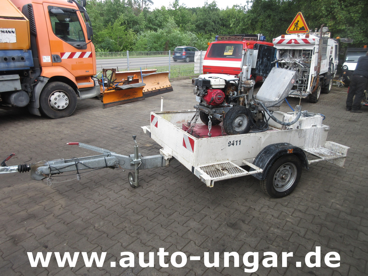Graco Zebra 5 Airless Traceuse Markiermaschine Roadmarking Machine mit Trailer Hofmann - Makineri asfalti: foto 1 Graco Zebra 5 Airless Traceuse Markiermaschine Roadmarking Machine mit Trailer Hofmann - Makineri asfalti: foto 1