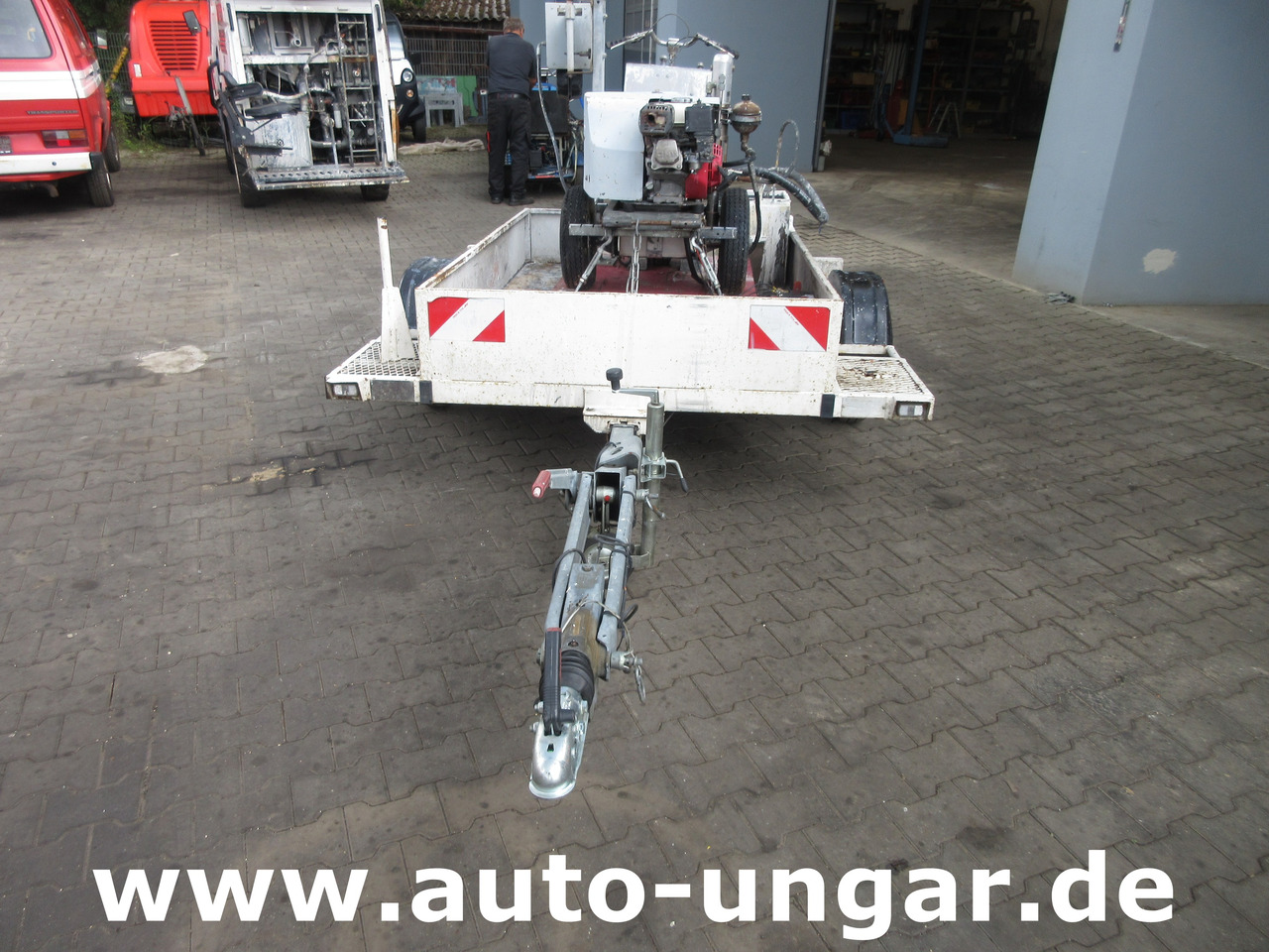 Graco Zebra 5 Airless Traceuse Markiermaschine Roadmarking Machine mit Trailer Hofmann - Makineri asfalti: foto 2 Graco Zebra 5 Airless Traceuse Markiermaschine Roadmarking Machine mit Trailer Hofmann - Makineri asfalti: foto 2