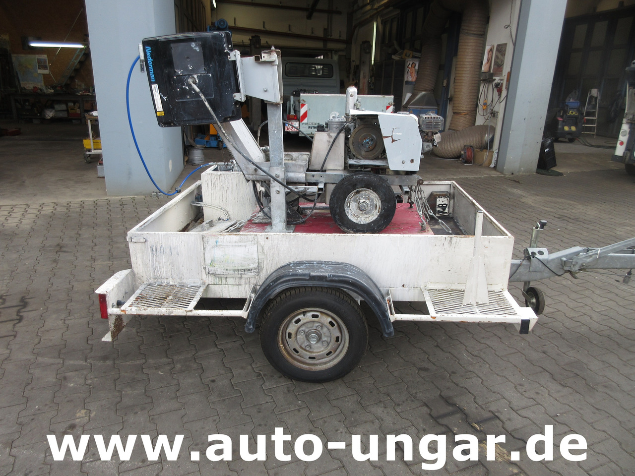 Graco Zebra 5 Airless Traceuse Markiermaschine Roadmarking Machine mit Trailer Hofmann - Makineri asfalti: foto 5 Graco Zebra 5 Airless Traceuse Markiermaschine Roadmarking Machine mit Trailer Hofmann - Makineri asfalti: foto 5