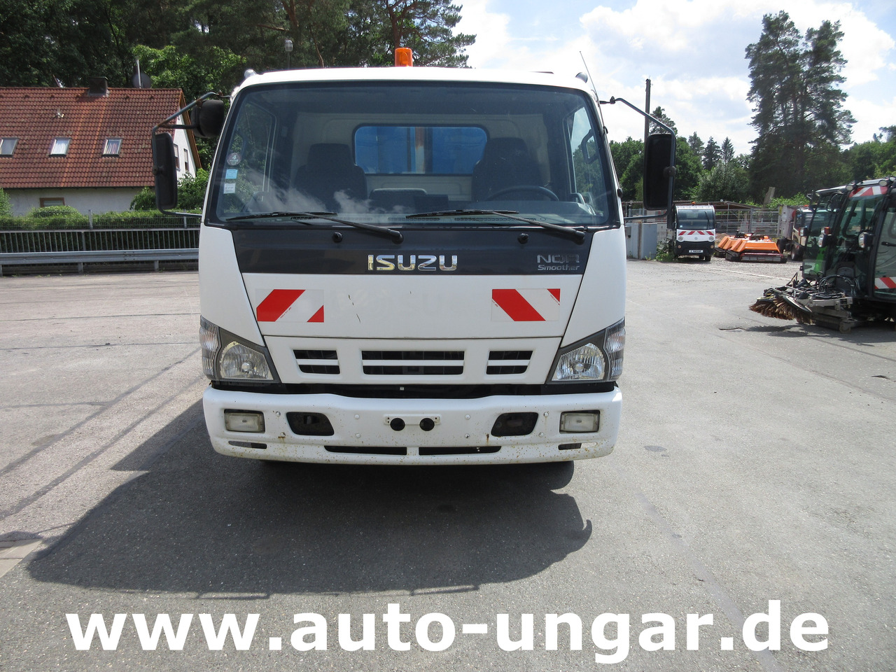 ISUZU NQR Smoother Q75 Y07 Müllwagen 8m³ TECNO 7.500kg Kipper Presse Lifter - Kamion mbeturinash: foto 2 ISUZU NQR Smoother Q75 Y07 Müllwagen 8m³ TECNO 7.500kg Kipper Presse Lifter - Kamion mbeturinash: foto 2