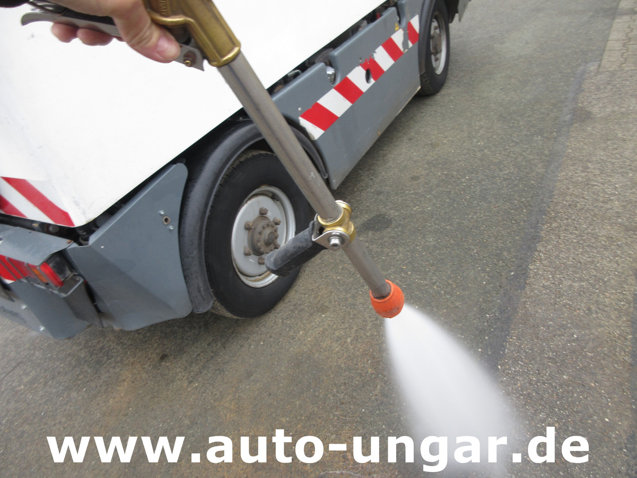 Mjet bujqësor/ Special BOSCHUNG L3 Laveuse Kärcher Baujahr 2015 mit Hochdruckreiniger am Heck: foto 13