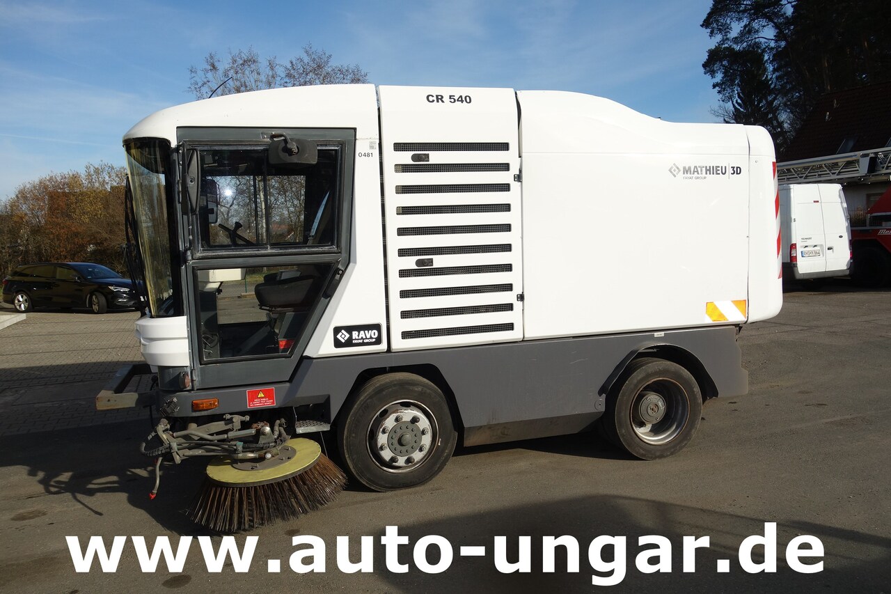 Ravo CR 540 Bj. 2013 Kehrmschine Straßenkehrer Streetsweeper Kommunalfahrzeug - Makinë fshirëse për rrugët: foto 4 Ravo CR 540 Bj. 2013 Kehrmschine Straßenkehrer Streetsweeper Kommunalfahrzeug - Makinë fshirëse për rrugët: foto 4
