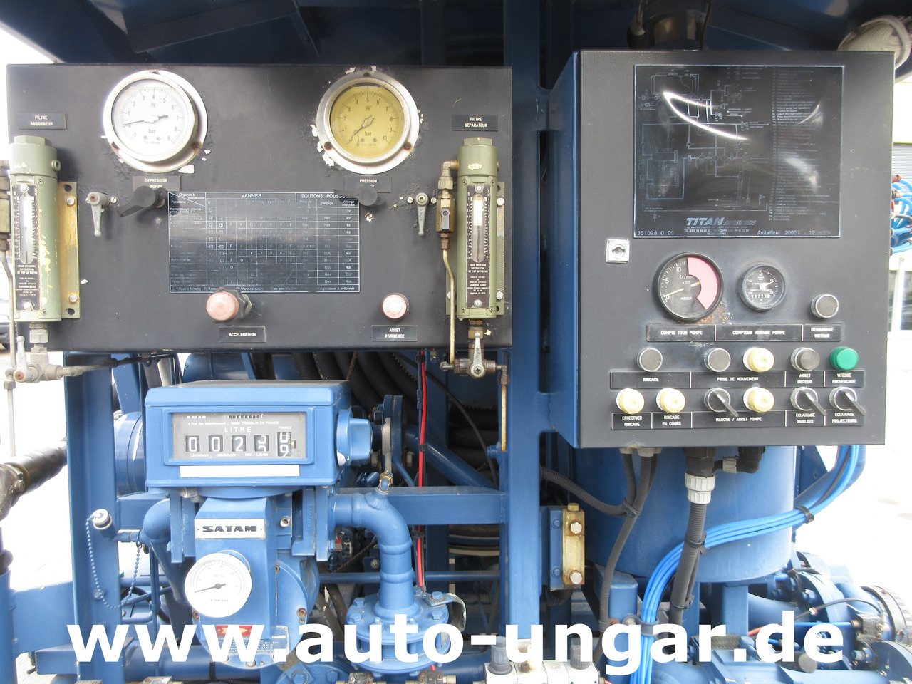 Renault B110 Titan Aviation AVGas Refueller Jet Tanker 2000l Aviteilleur GSE - Autobot: foto 5 Renault B110 Titan Aviation AVGas Refueller Jet Tanker 2000l Aviteilleur GSE - Autobot: foto 5