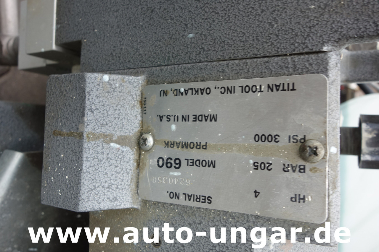 Titan Promark 690 Graco LineLazer Airless Roadmarking Machine Markiermaschine - Makineri asfalti: foto 5 Titan Promark 690 Graco LineLazer Airless Roadmarking Machine Markiermaschine - Makineri asfalti: foto 5