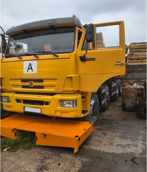 Kamaz 8x4, 17m3 - Kamion vetëshkarkues: foto 2 Kamaz 8x4, 17m3 - Kamion vetëshkarkues: foto 2