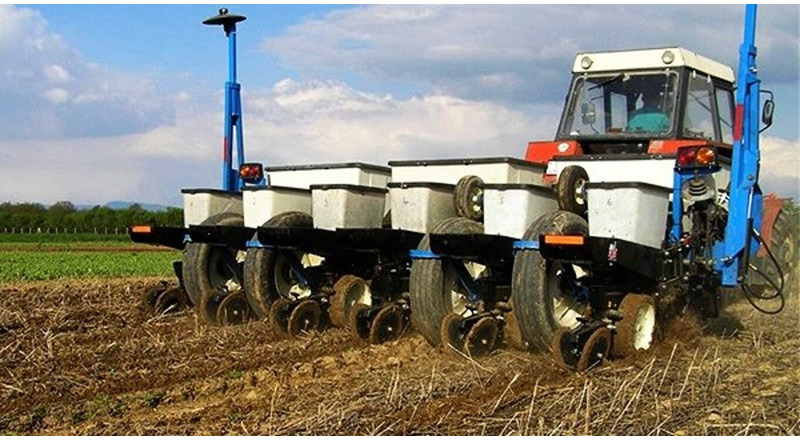 Kinze 3000 (8x lines 75 - Makinë mbjellëse precize: foto 1 Kinze 3000 (8x lines 75 - Makinë mbjellëse precize: foto 1